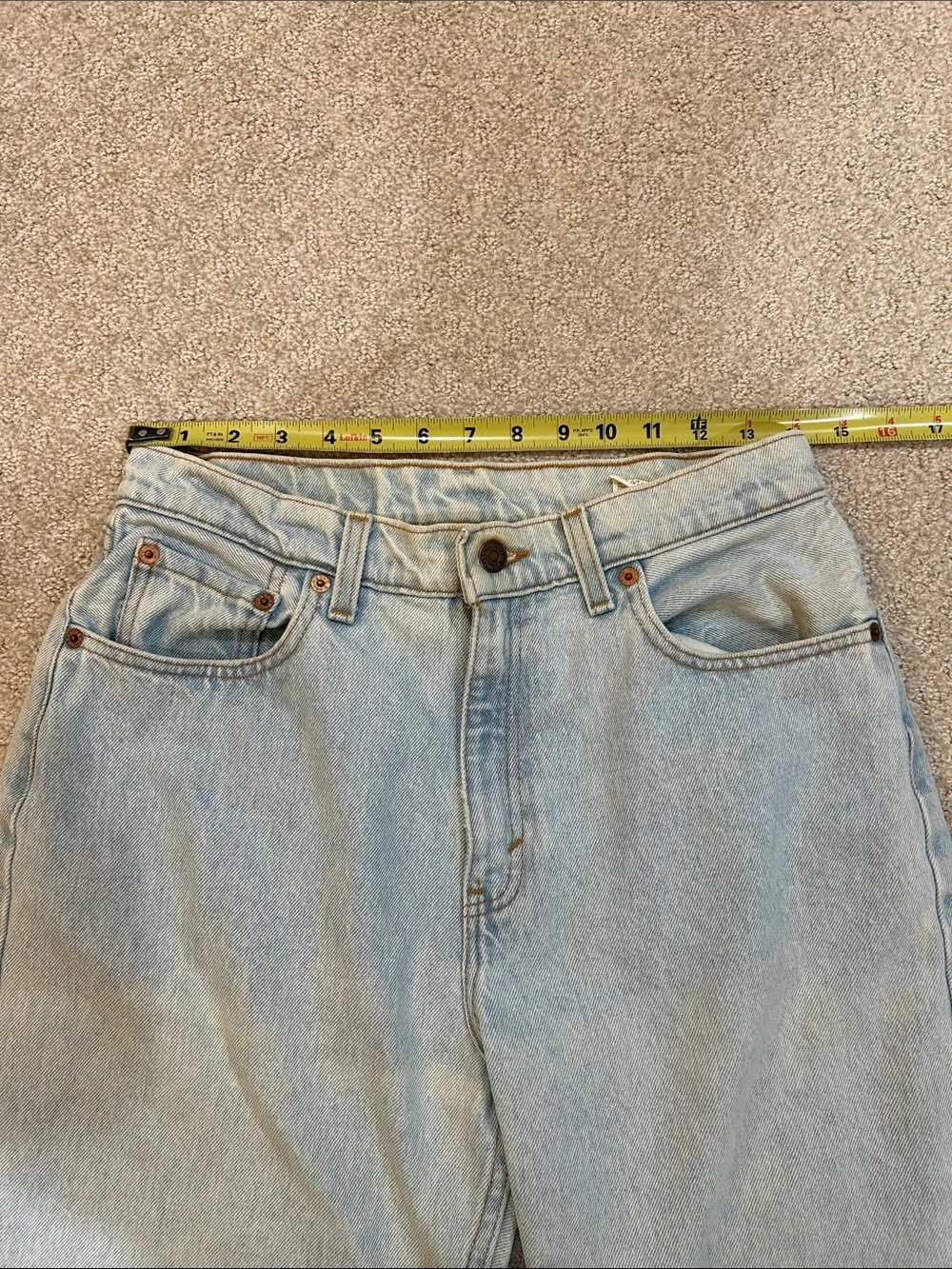 Vintage 1993 Levi’s 561 Light Wash Mom Jeans USA Size 10/28” Waist